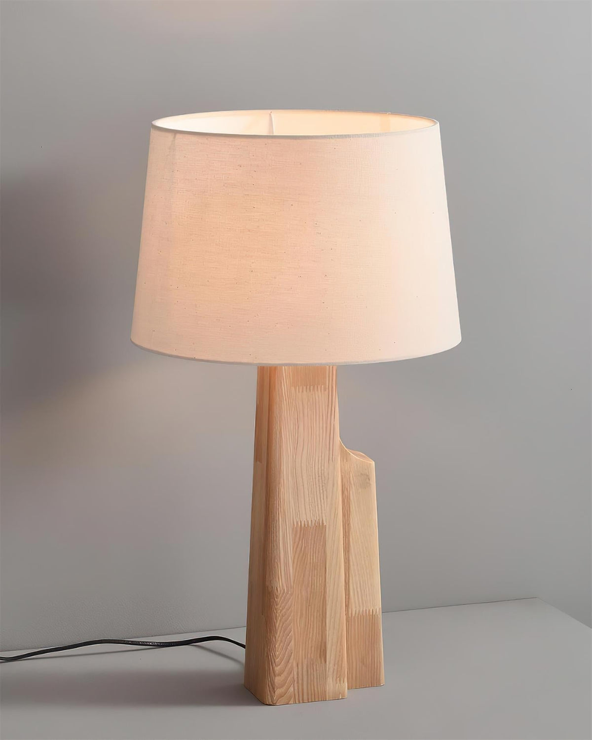 Luminaine lámpara de mesa