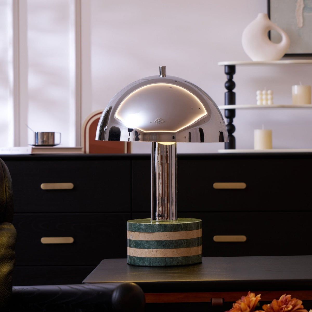 Strata lámpara de mesa minimalista en mármol