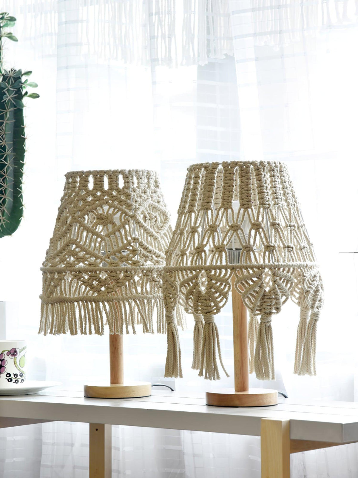 Tassara lámpara de mesa de madera