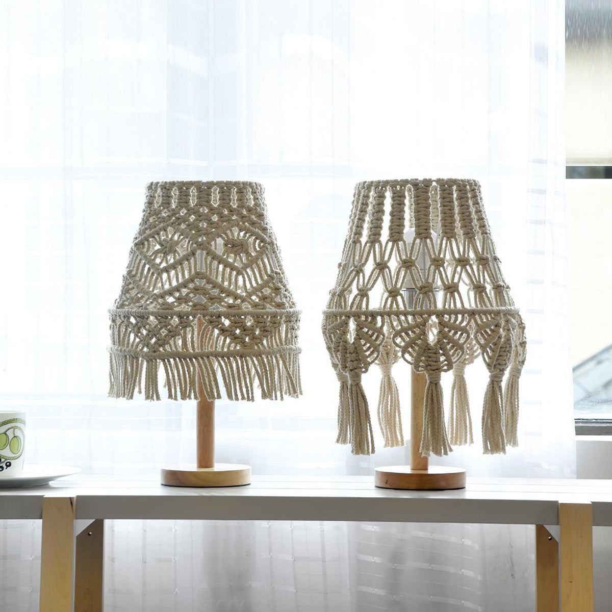 Tassara lámpara de mesa de madera