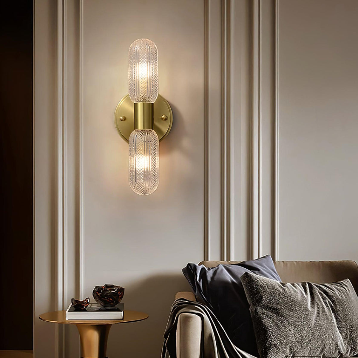 Eira aplique de pared con dos luces en latón y vidrio texturizado
