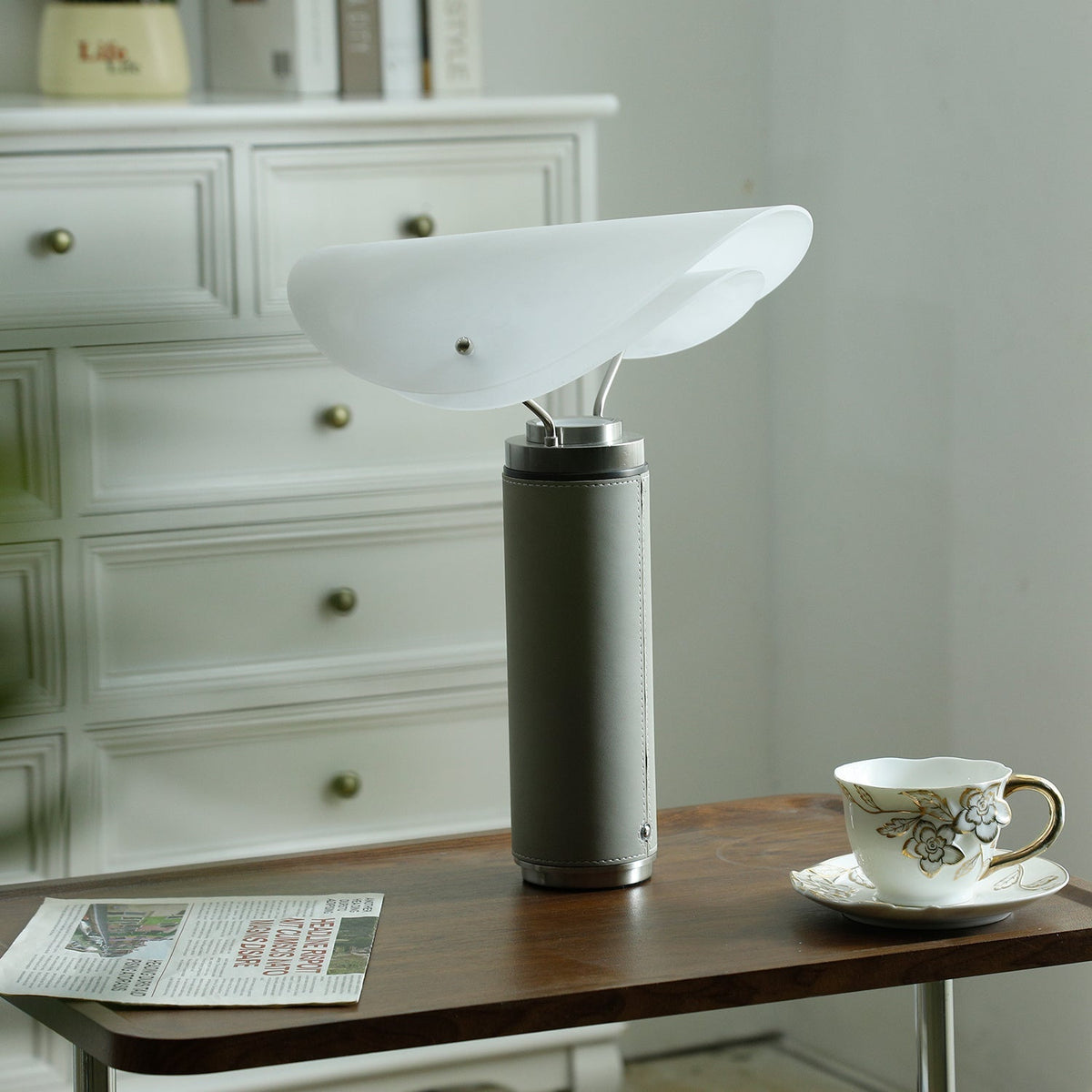 Inorielis lámpara de mesa escultórica de travertino