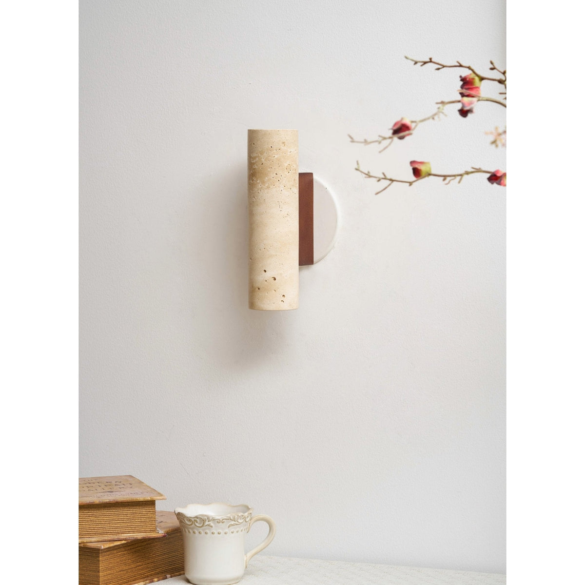 Nula aplique de pared cilindro madera travertino