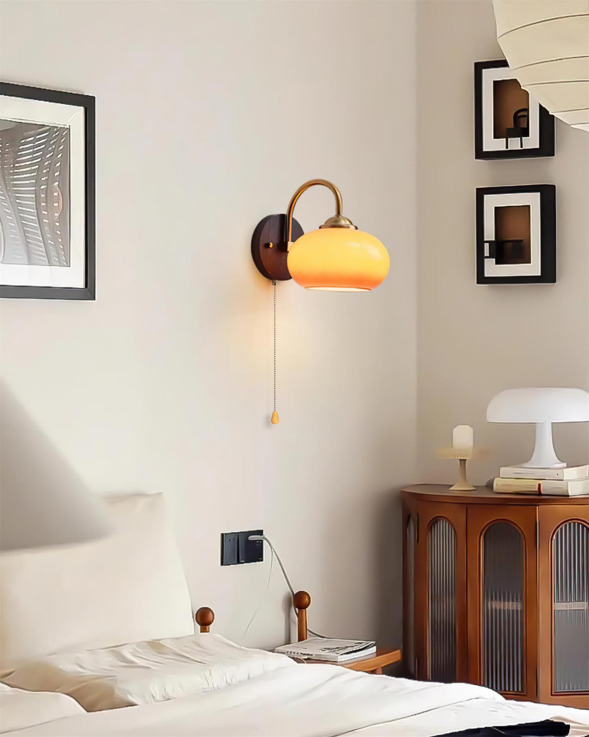 May aplique de pared brazo arqueado cúpula de vidrio vintage