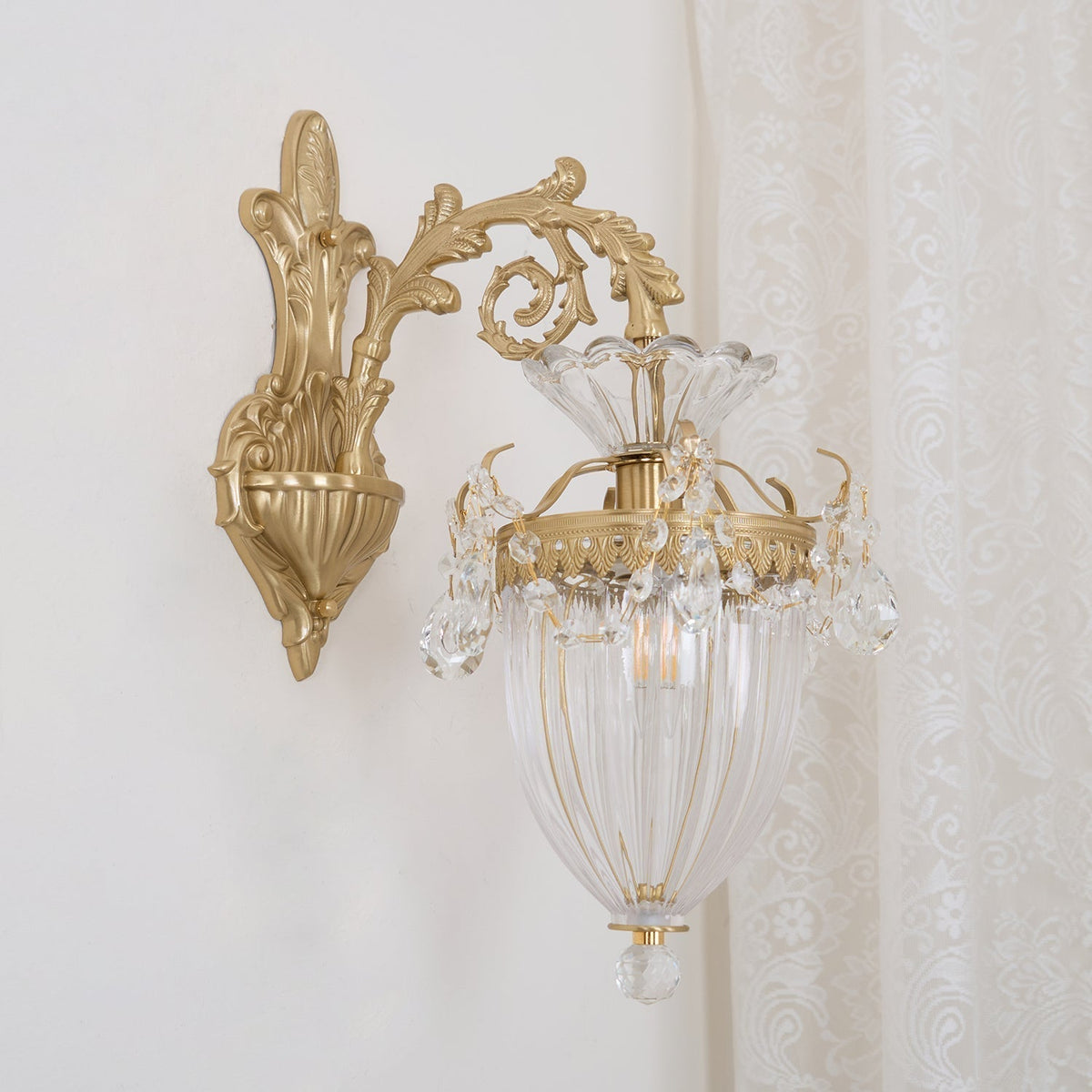 Vireon aplique de pared doble dorado moderno