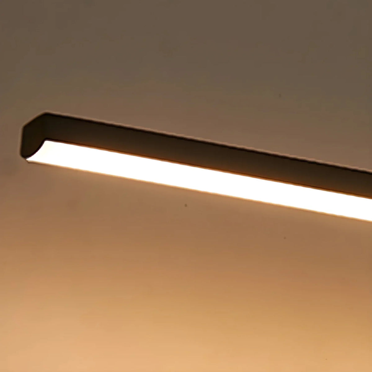 Arisha Lámpara de Pared Lineal para Espejo