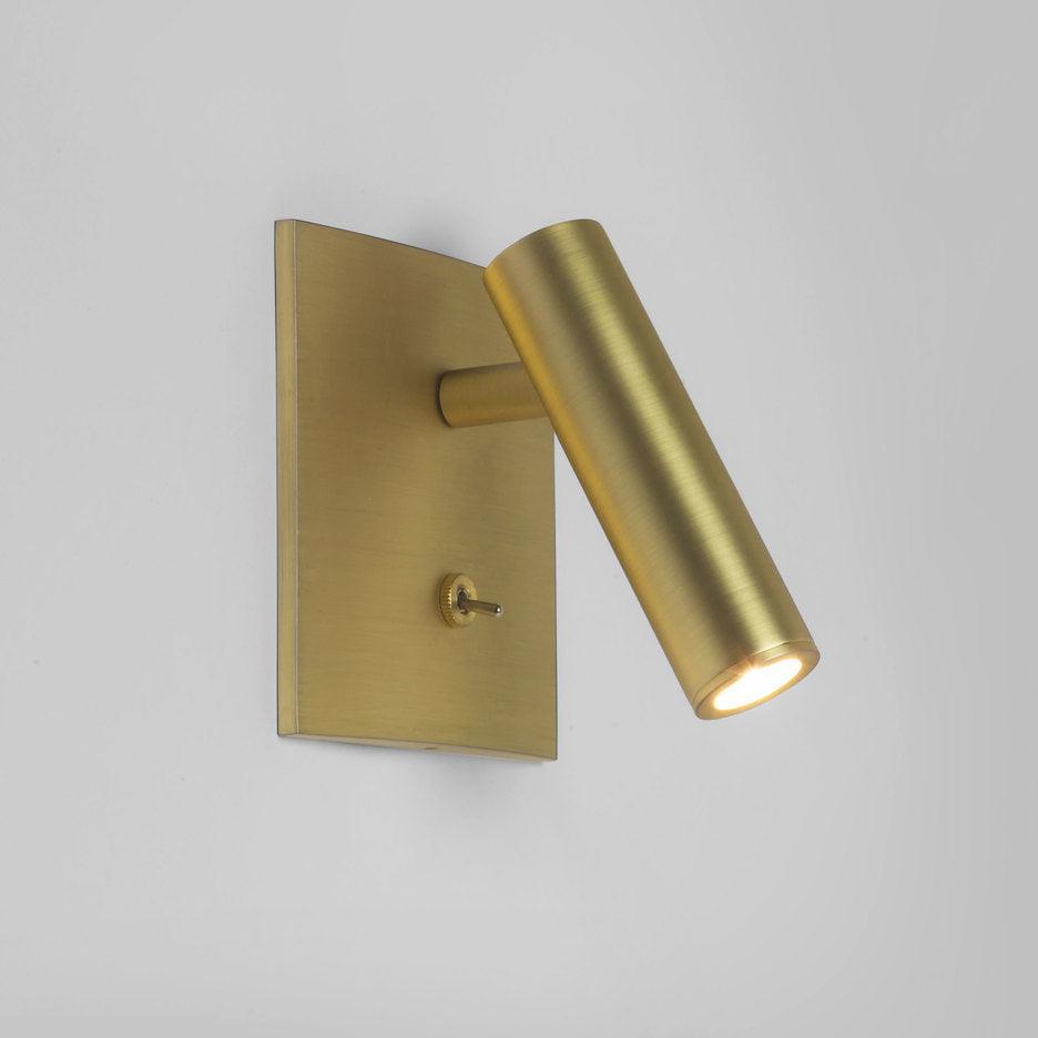 Teriiira aplique de pared Micro Square con interruptor y foco