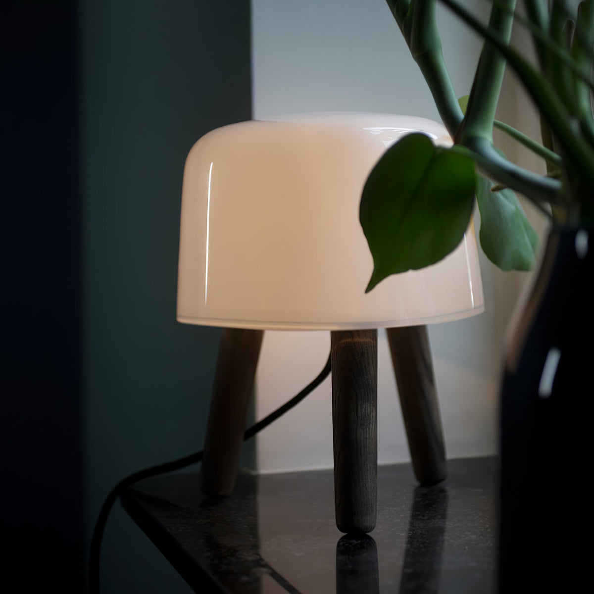 GlowPod lámpara de mesa de madera