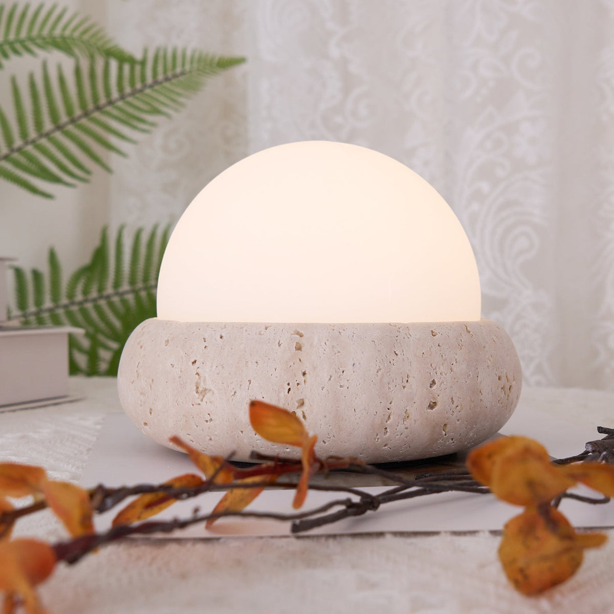 Caliror lámpara de mesa con esfera de travertino