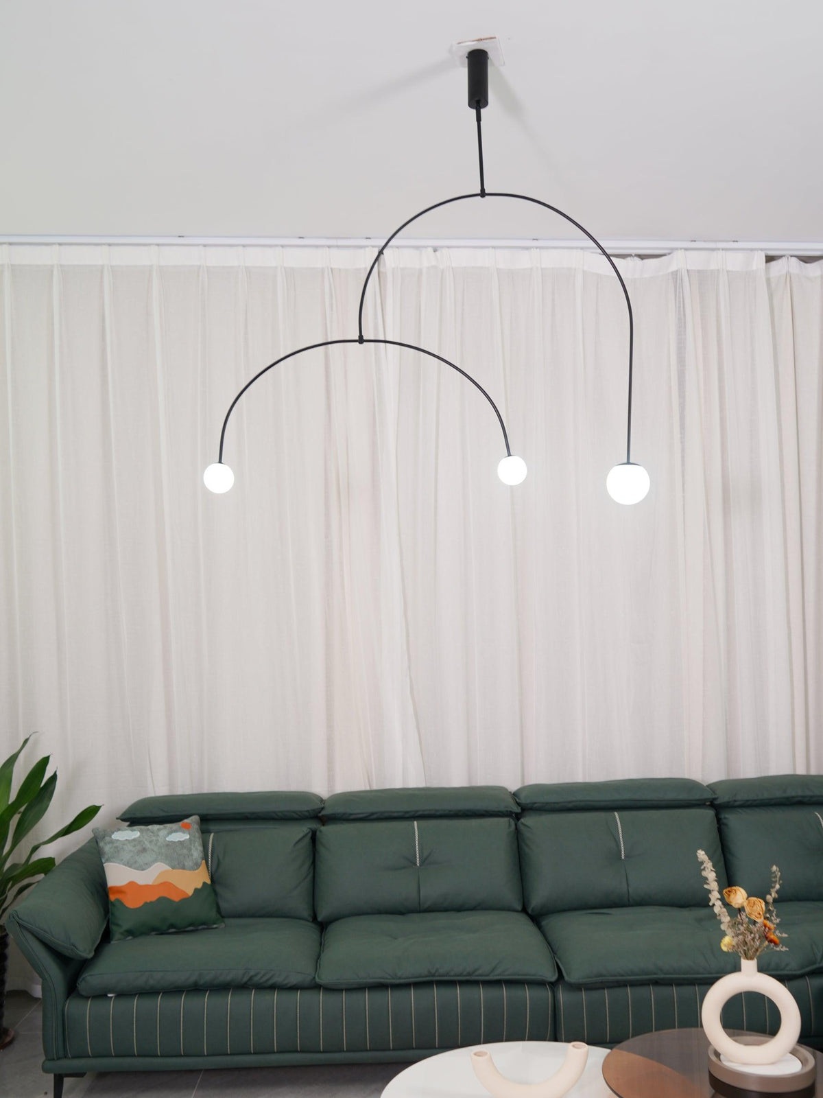 Lustra Chandelier Mobile Black Minimalist