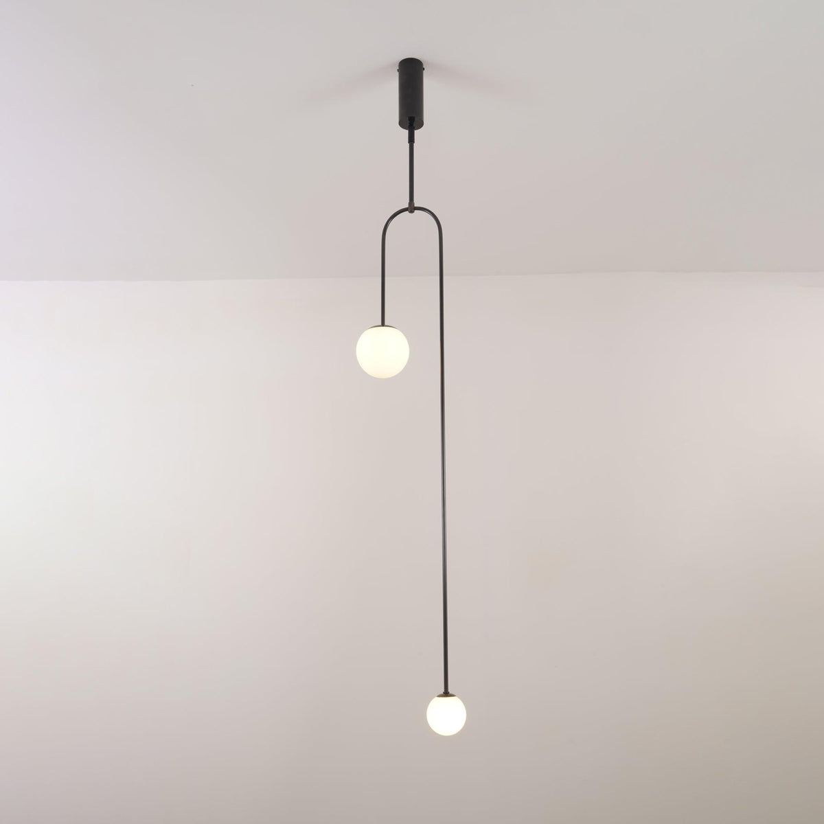 Lustra Chandelier Mobile Black Minimalist