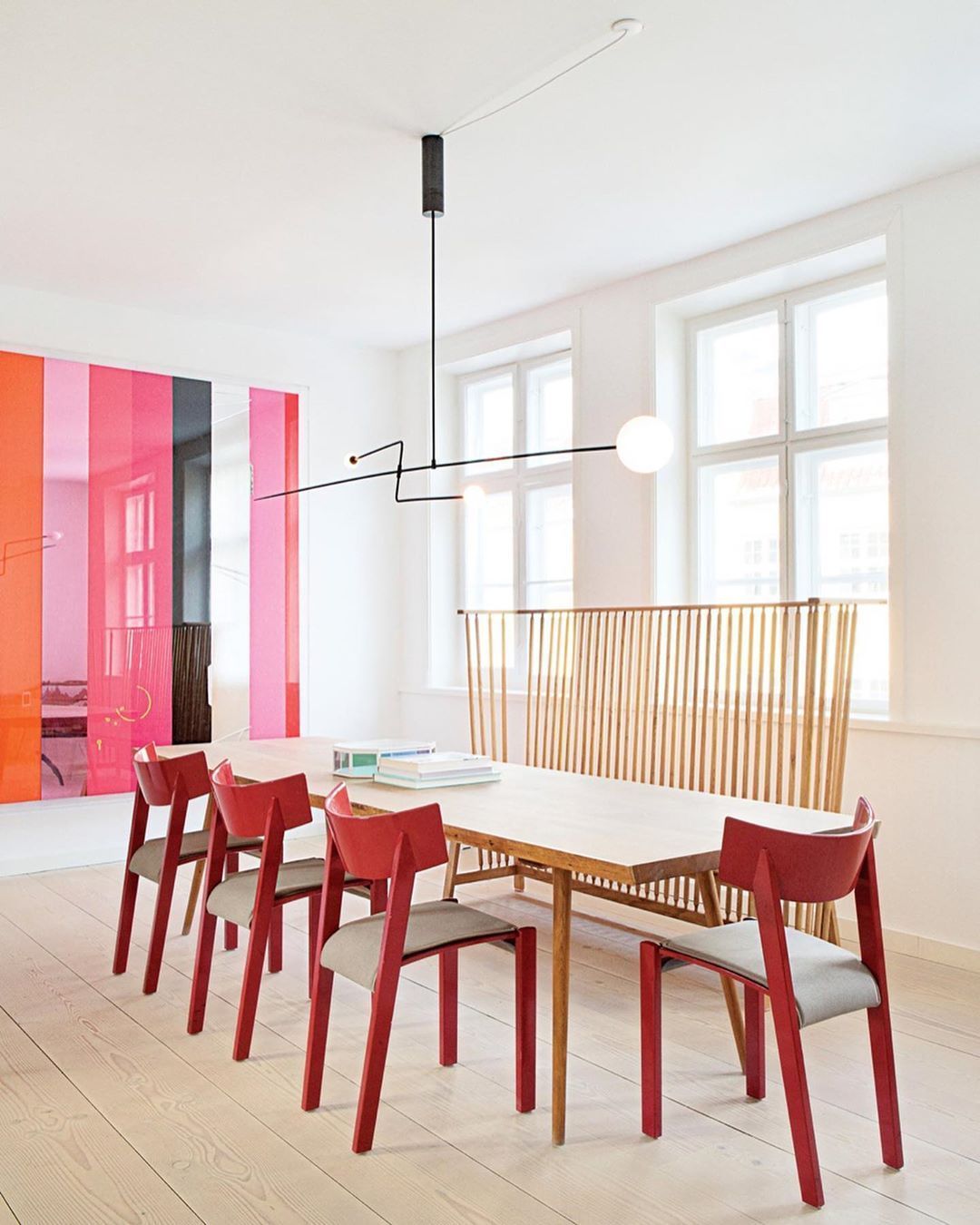 Lustra Chandelier Mobile Black Minimalist