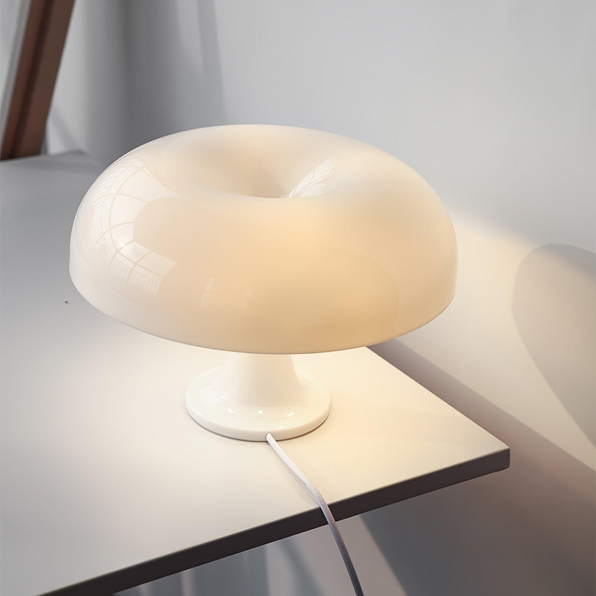Orelielia lámpara de mesa de estilo lúdico