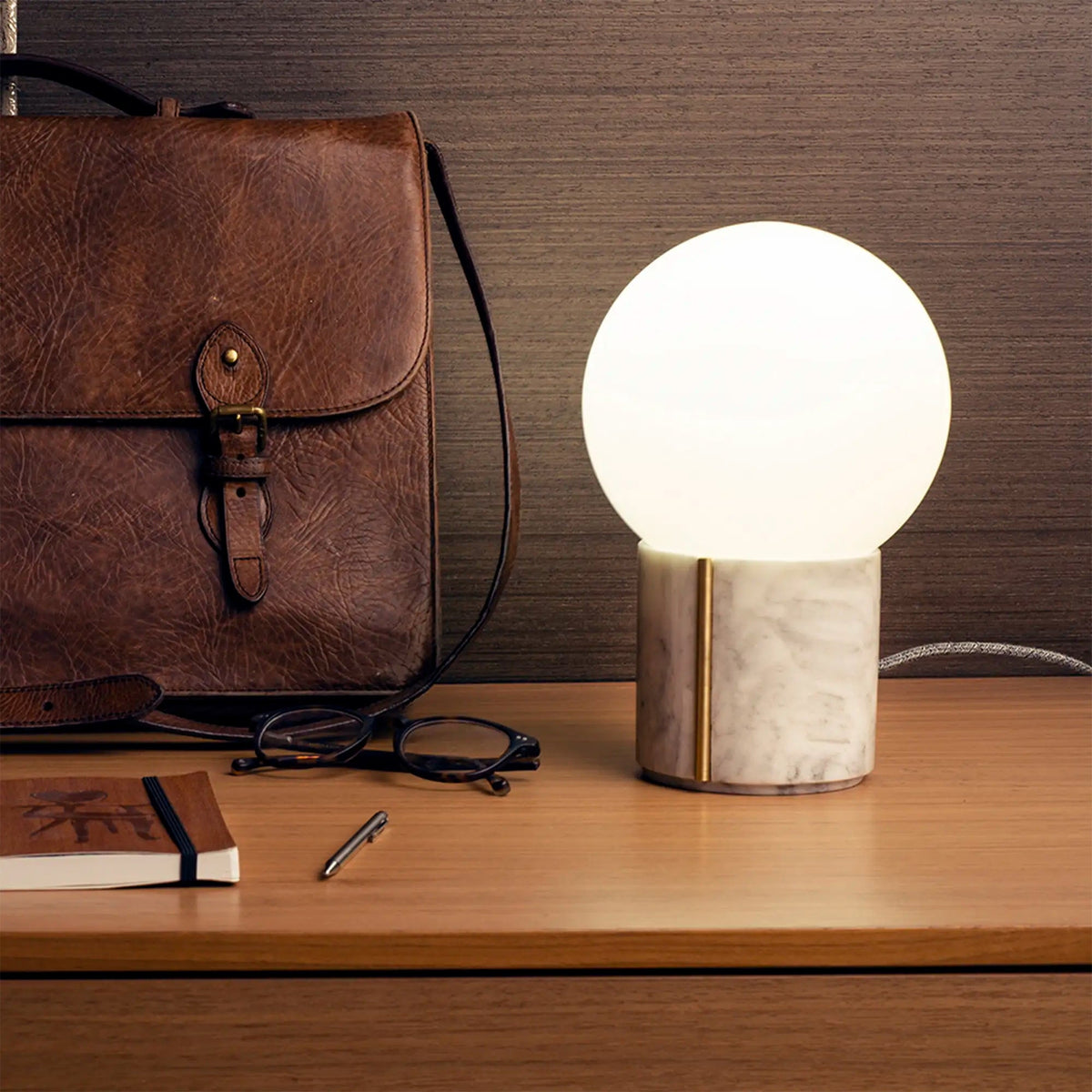 Lumisielle lámpara de mesa