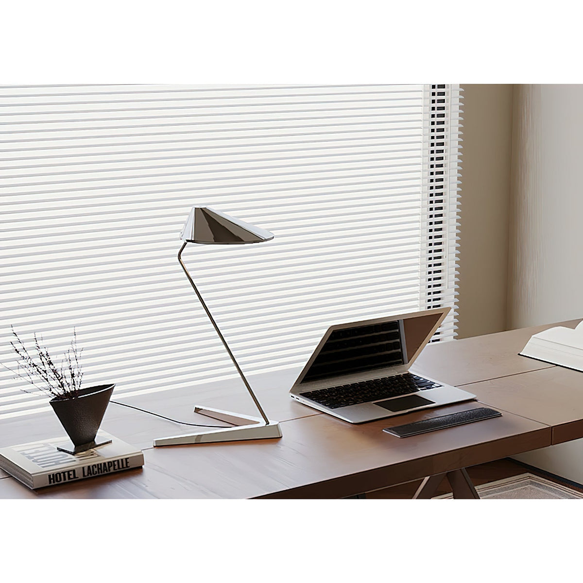 Sable lámpara de mesa