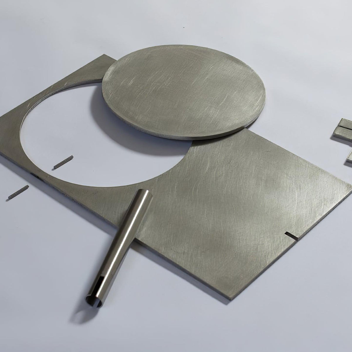 Terieriella lámpara de mesa con disco giratorio