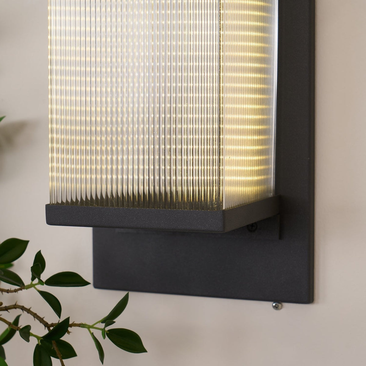 Corvian Dependable Única Caja Solar aplique de pared de Pared