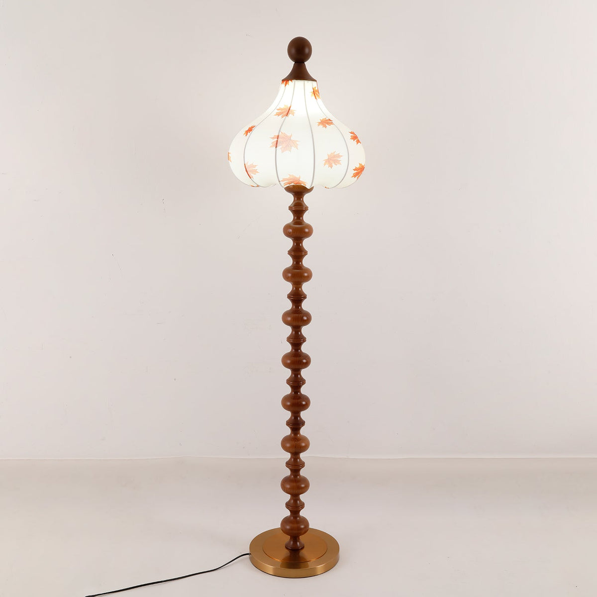 Qrathen lámpara de pie de madera y tejido