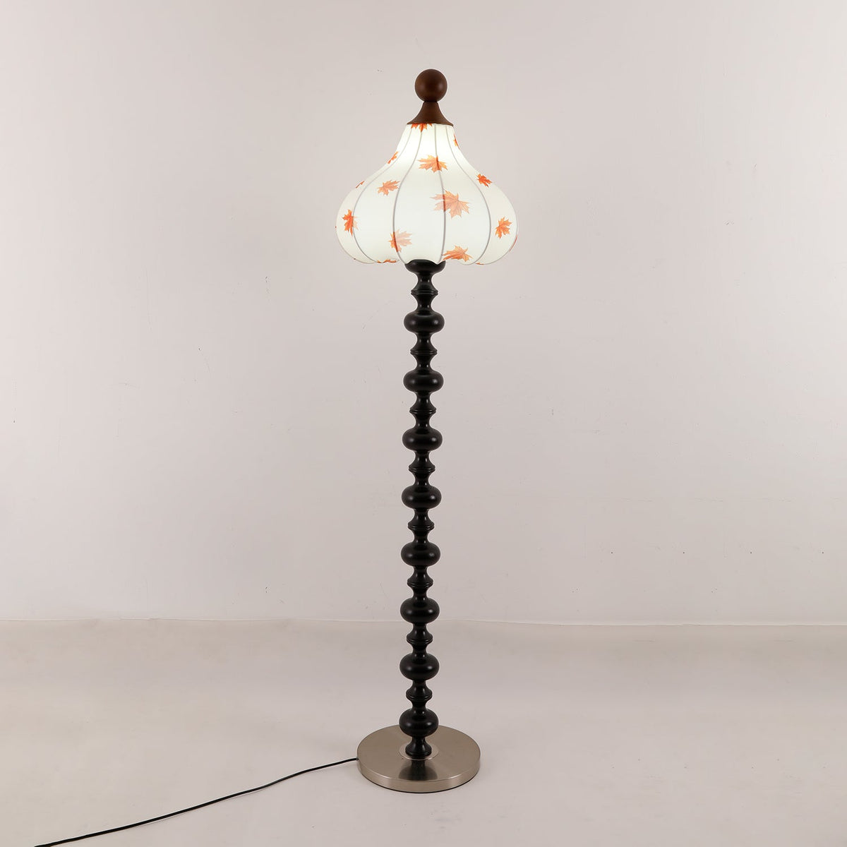 Qrathen lámpara de pie de madera y tejido
