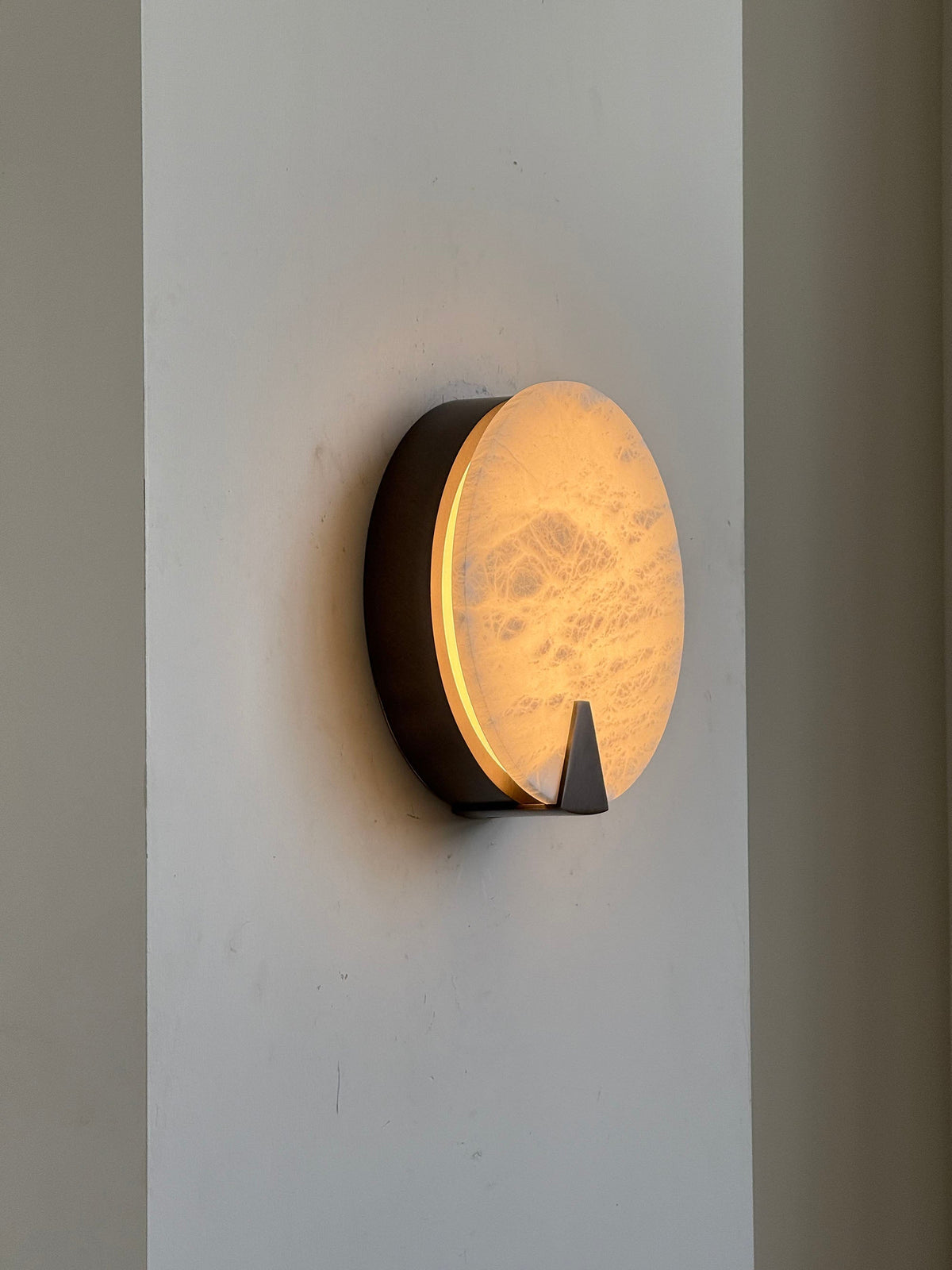 Elaarise aplique de pared