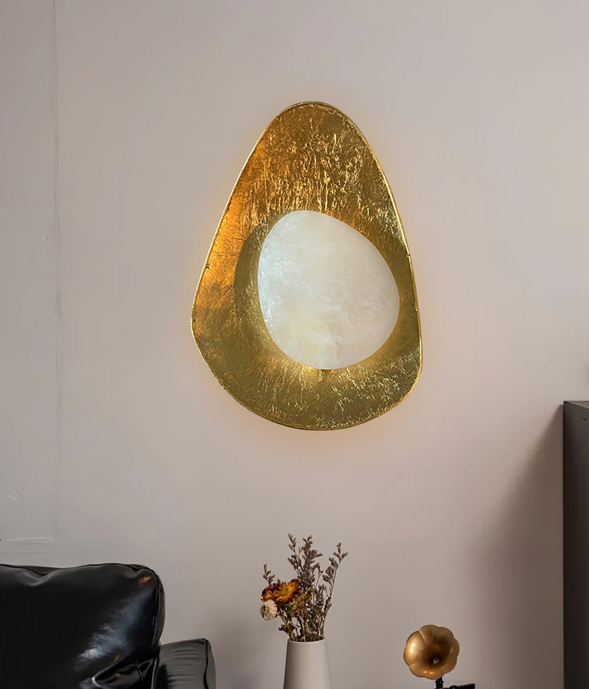Tenbryn aplique de pared con difusor de alabastro y acabado dorado