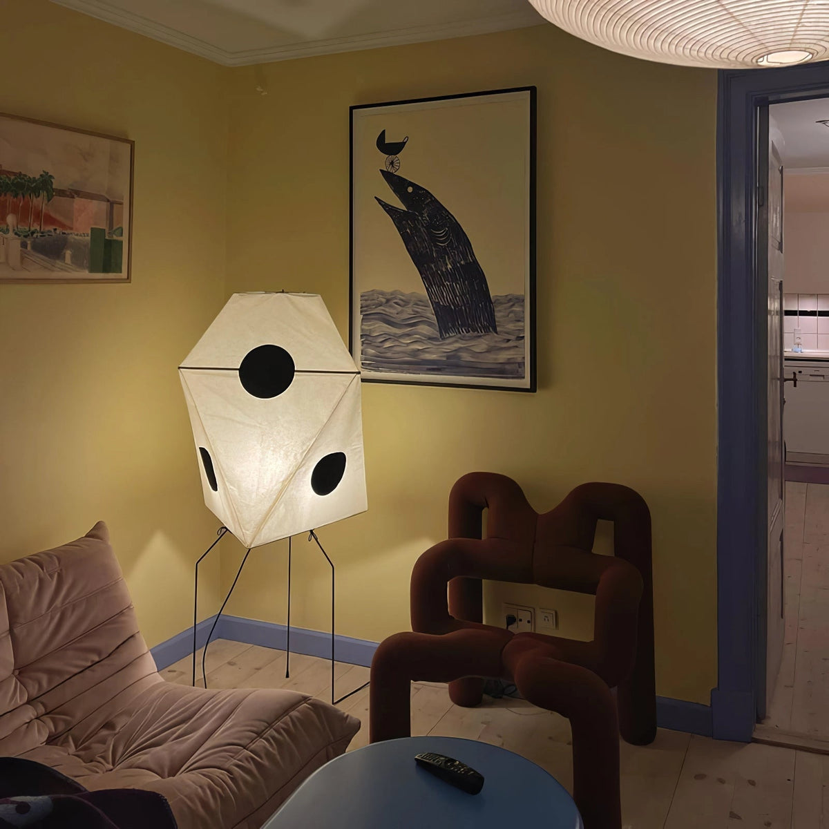 Sath lámpara de pie con tejido artístico
