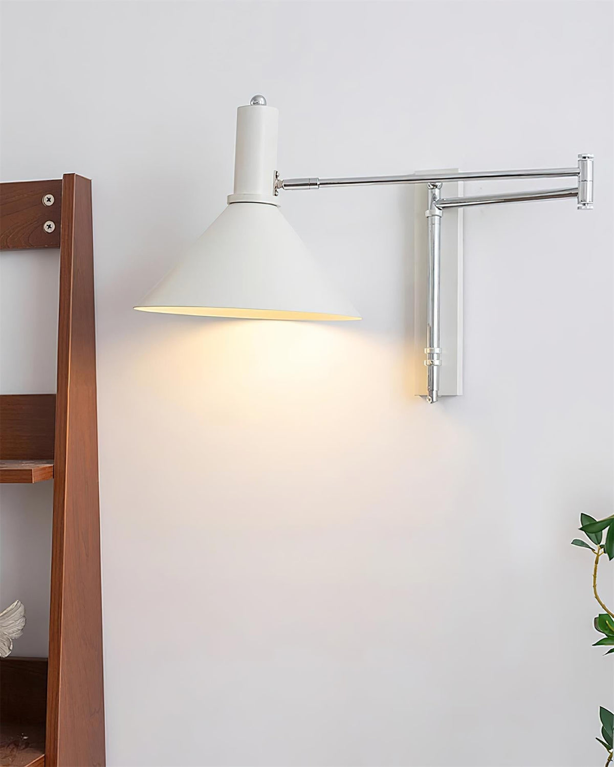 Lámpara de Pared Moderna con Brazo Metálico Ajustable y Pantalla Roja, Lámpara de Lectura