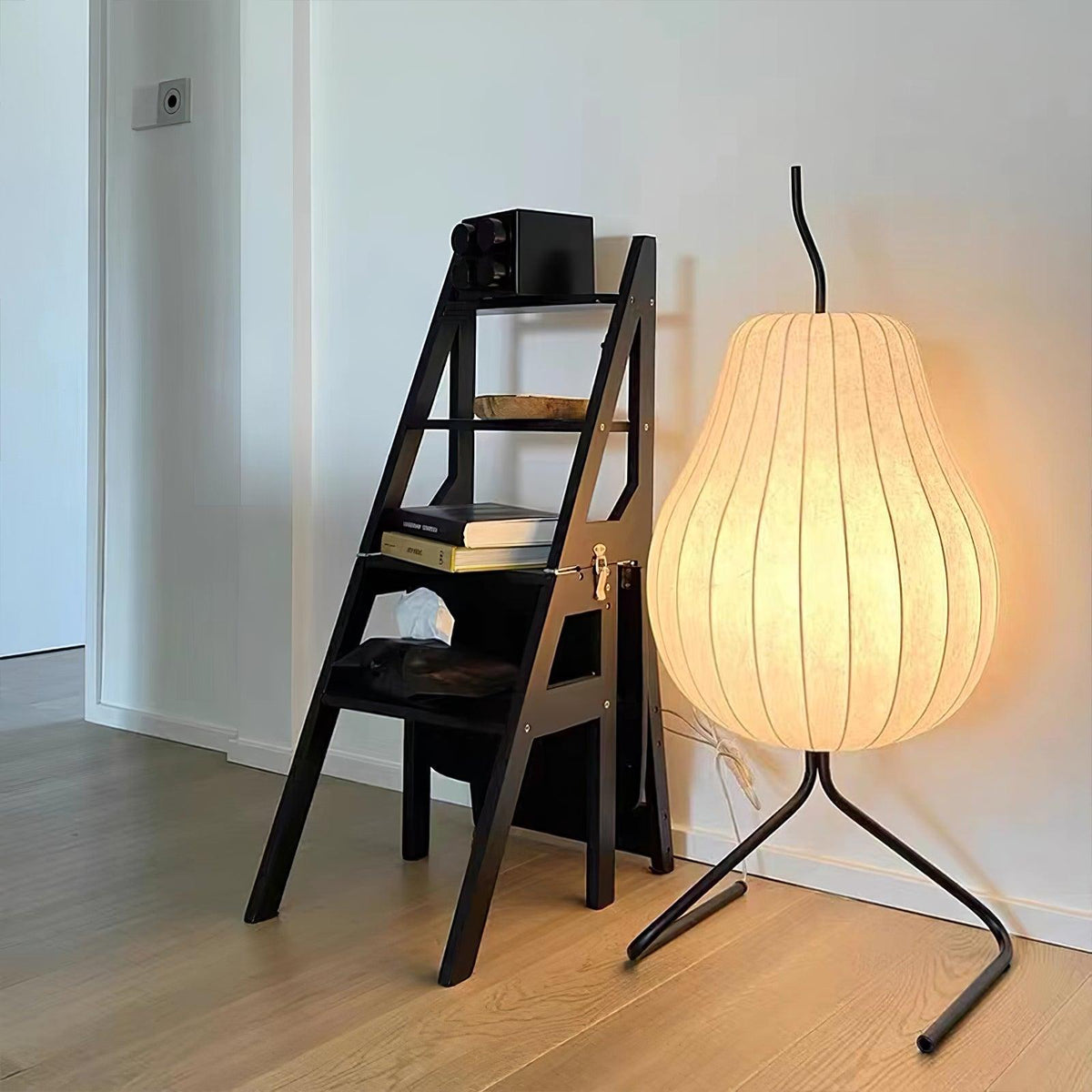 Calerielle lámpara de pie minimalista en forma de pera