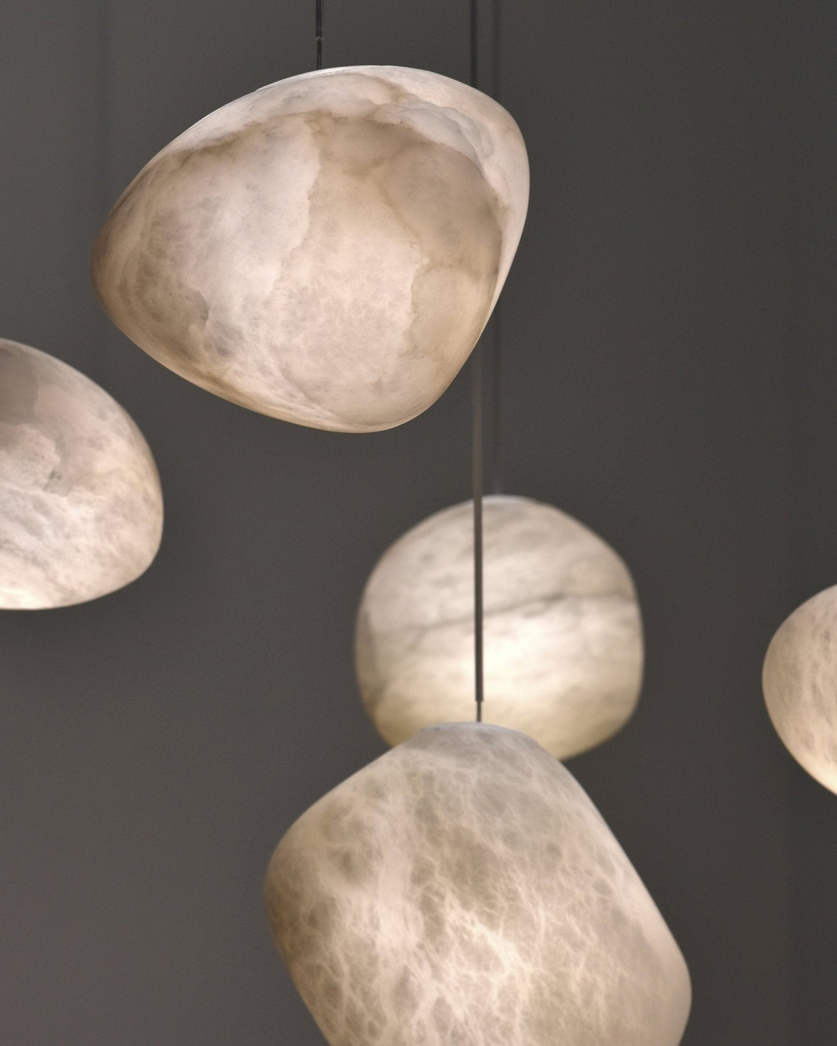 Nivisaya lámpara colgante Pebbles de alabastro