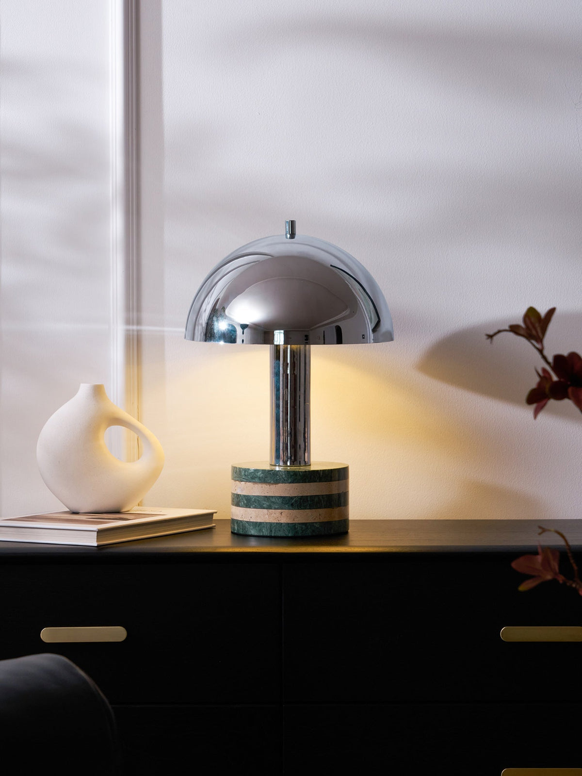 Strata lámpara de mesa minimalista en mármol