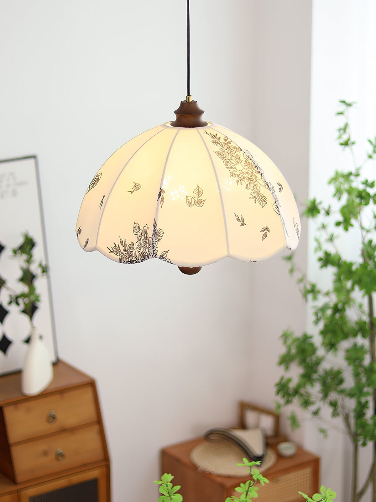 Vevenir lámpara colgante pétalo Whisper de madera y tejido