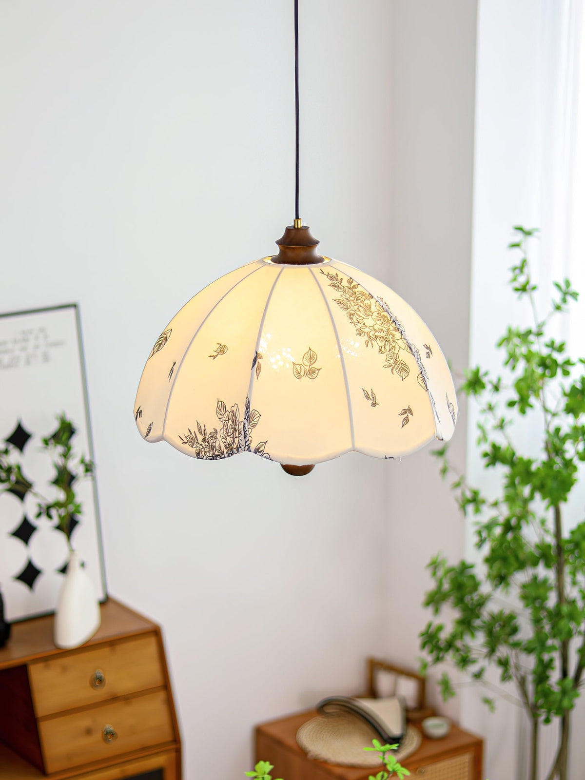 Vevenir lámpara colgante pétalo Whisper de madera y tejido