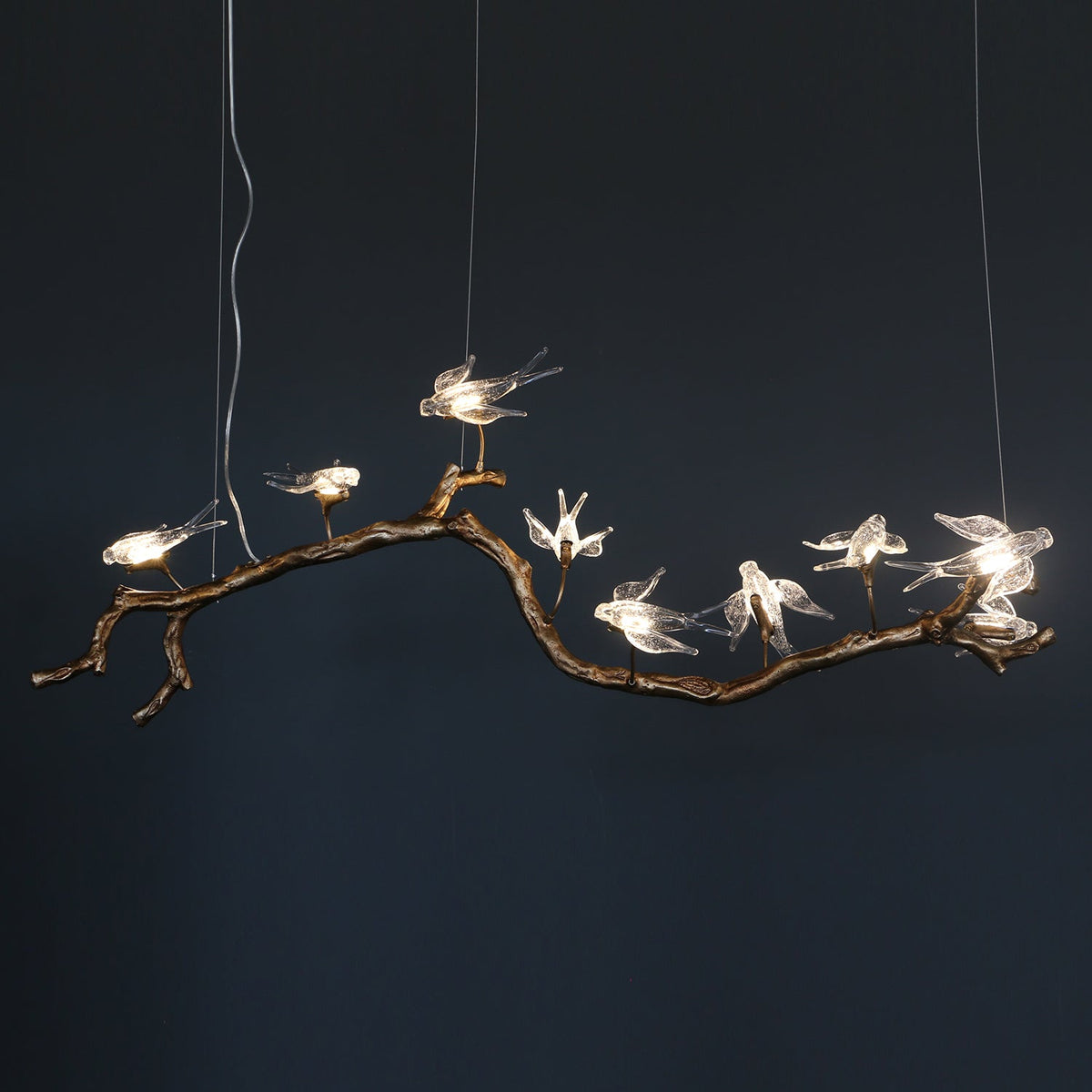 Dovemere Lámpara de araña lineal de ramas con aves