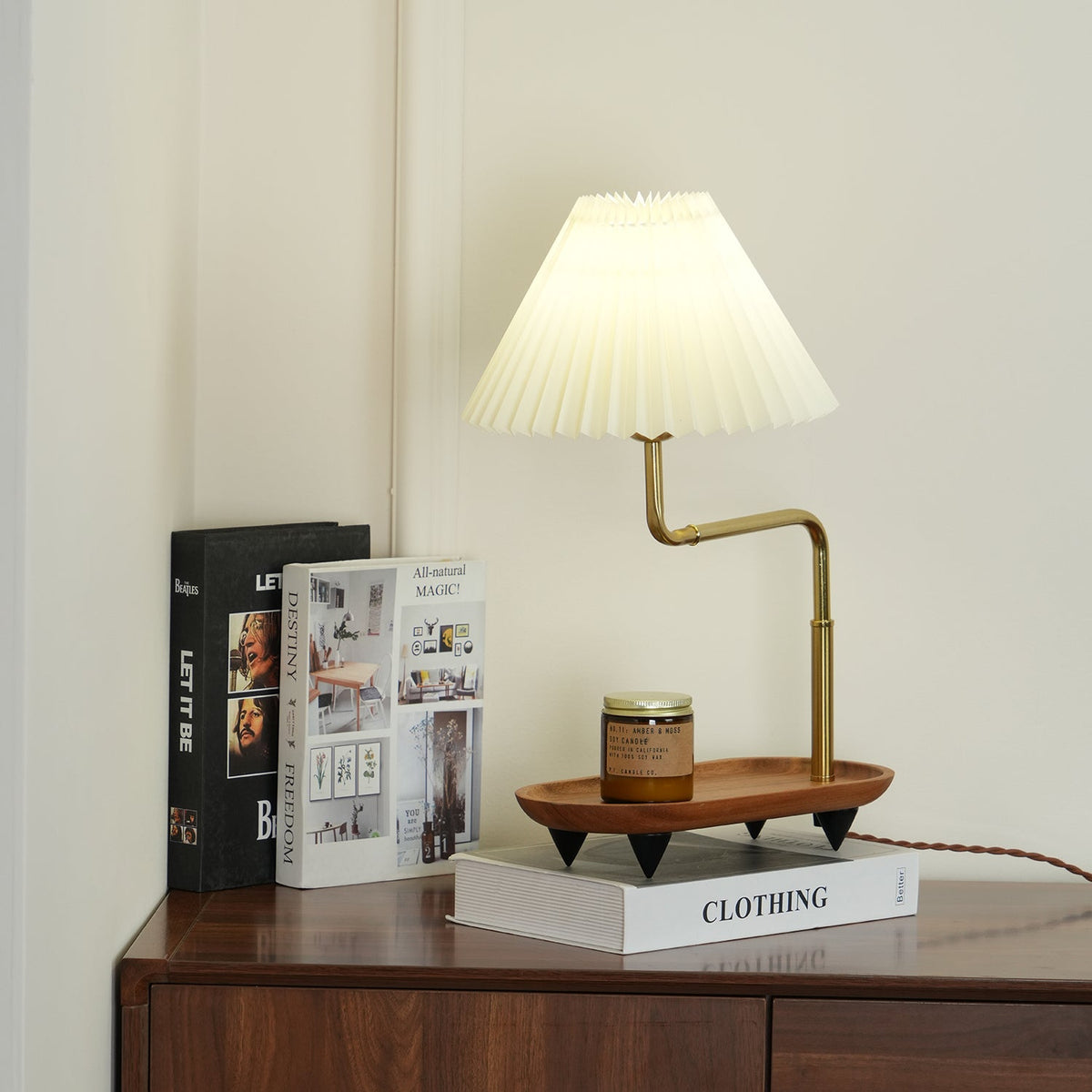 Rinenina lámpara de mesa de madera y tejido vintage