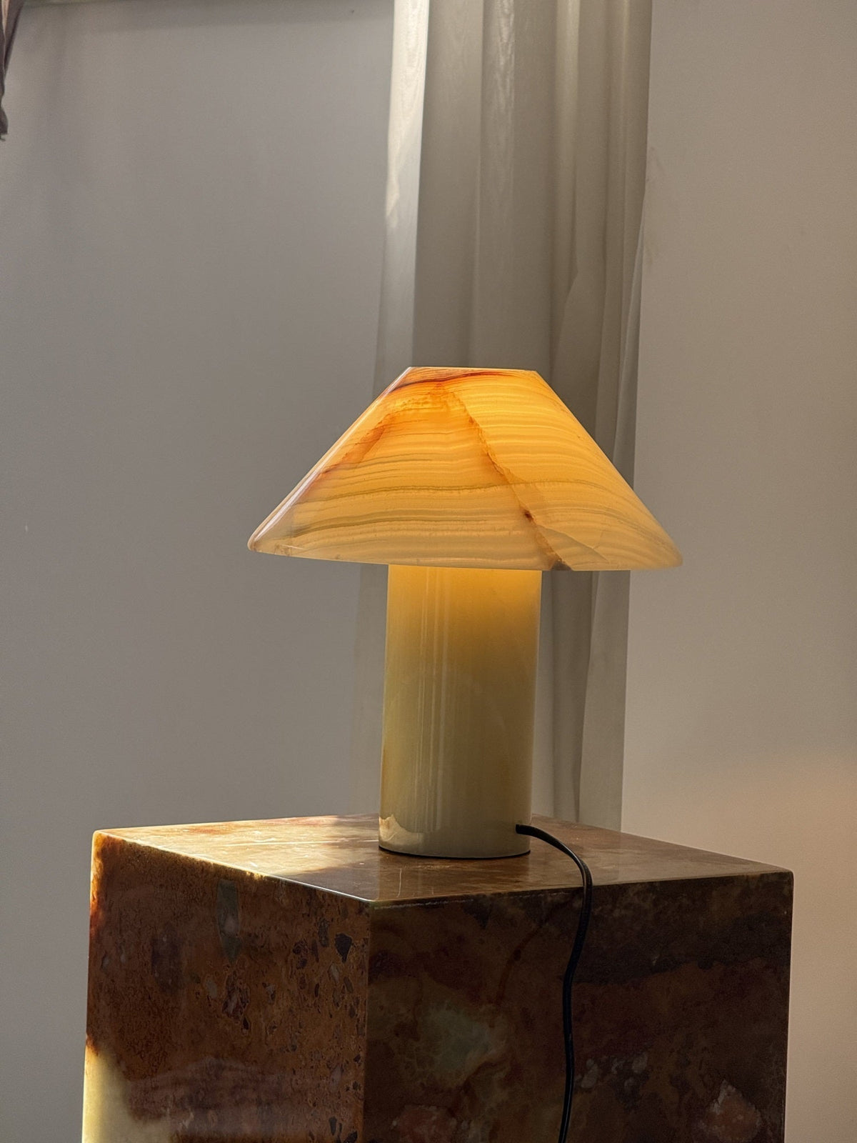 Pillar lámpara de mesa Stone