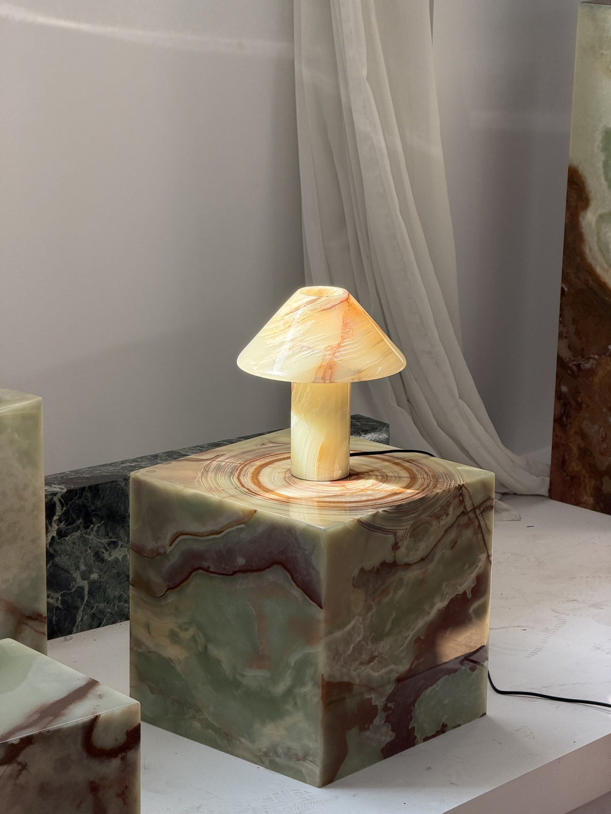 Pillar lámpara de mesa Stone