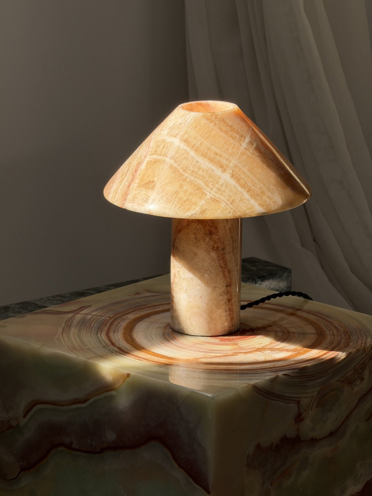 Pillar lámpara de mesa Stone