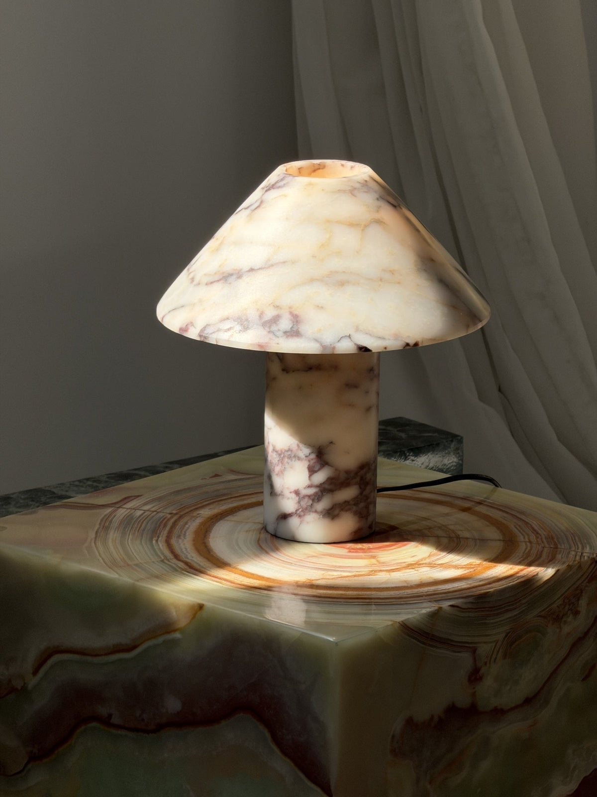 Pillar lámpara de mesa Stone