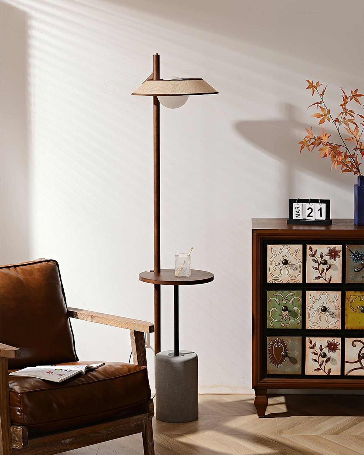 Mirz lámpara de pie minimalista de madera de nogal