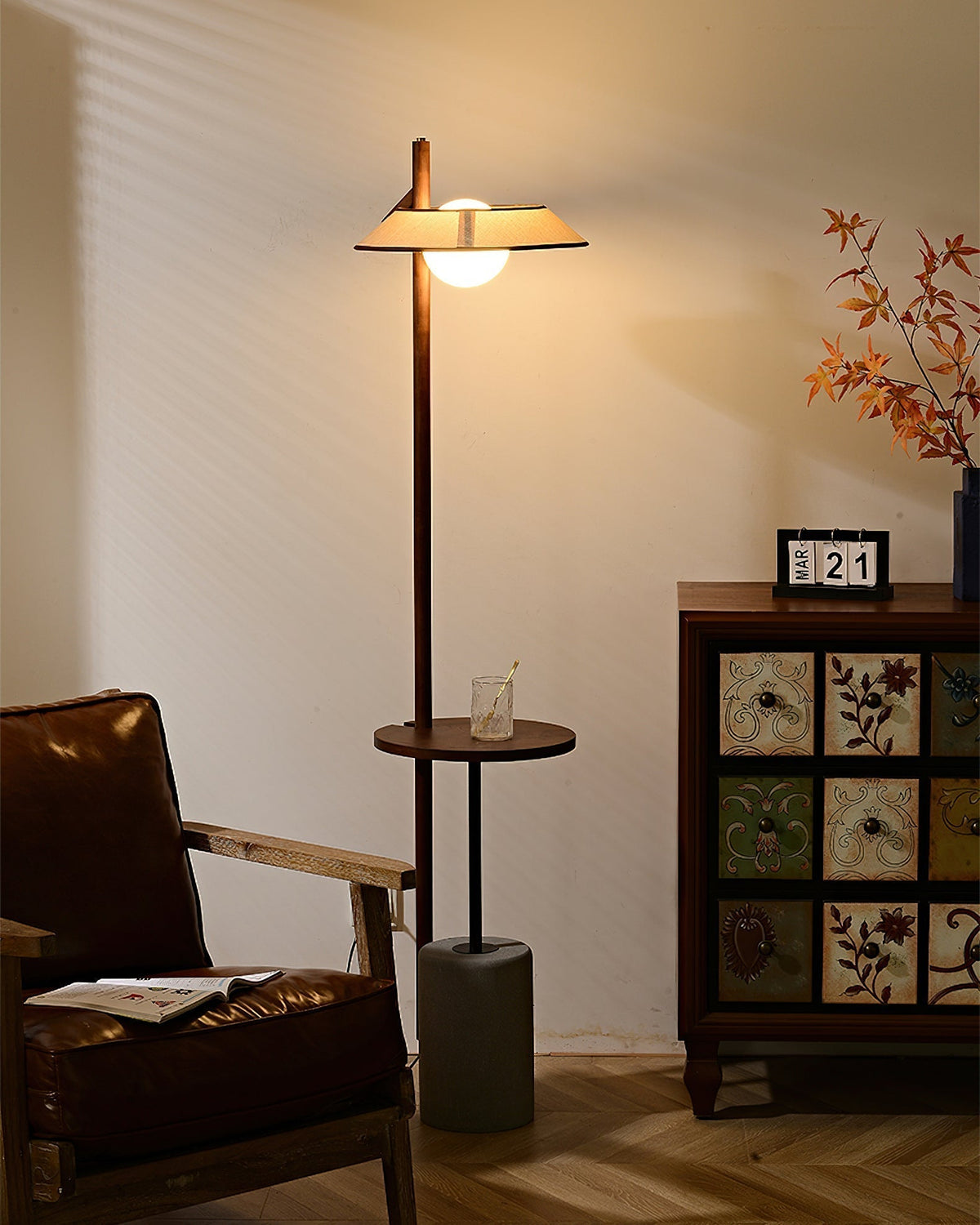 Mirz lámpara de pie minimalista de madera de nogal