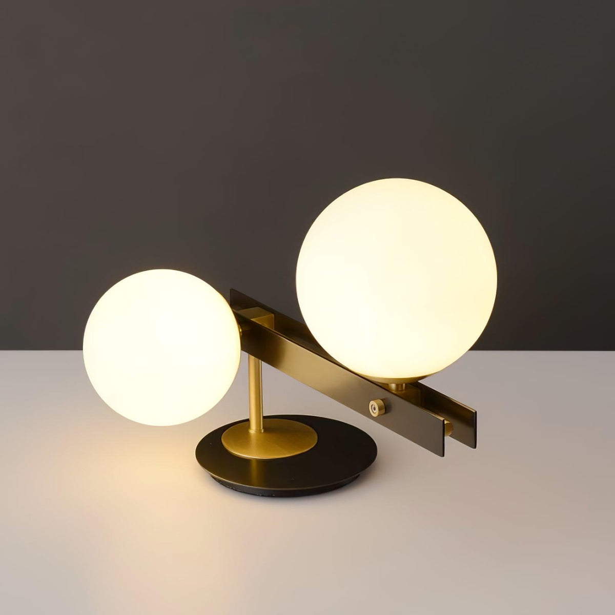 Veloella lámpara de mesa contemporánea de vidrio
