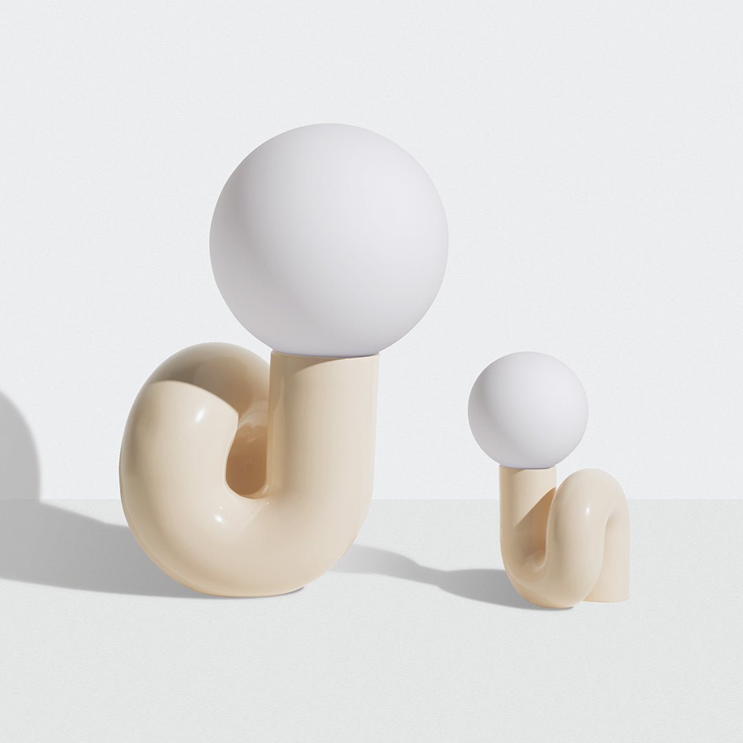 Soreeon lámpara de mesa de estilo lúdico N Shape todo en blanco