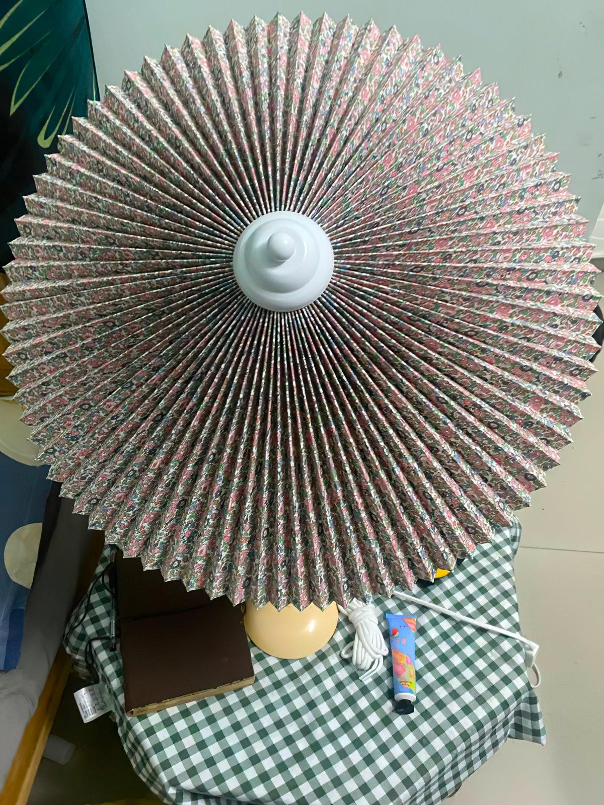 Krenis lámpara de mesa artística de tejido