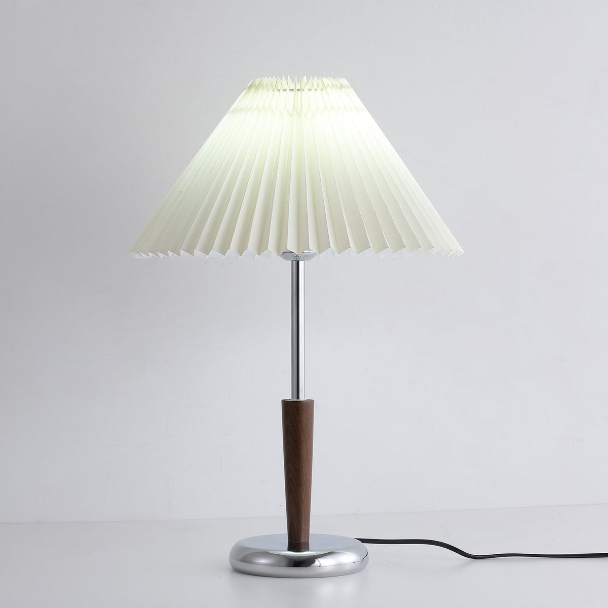 Aiden lámpara de mesa moderna de madera