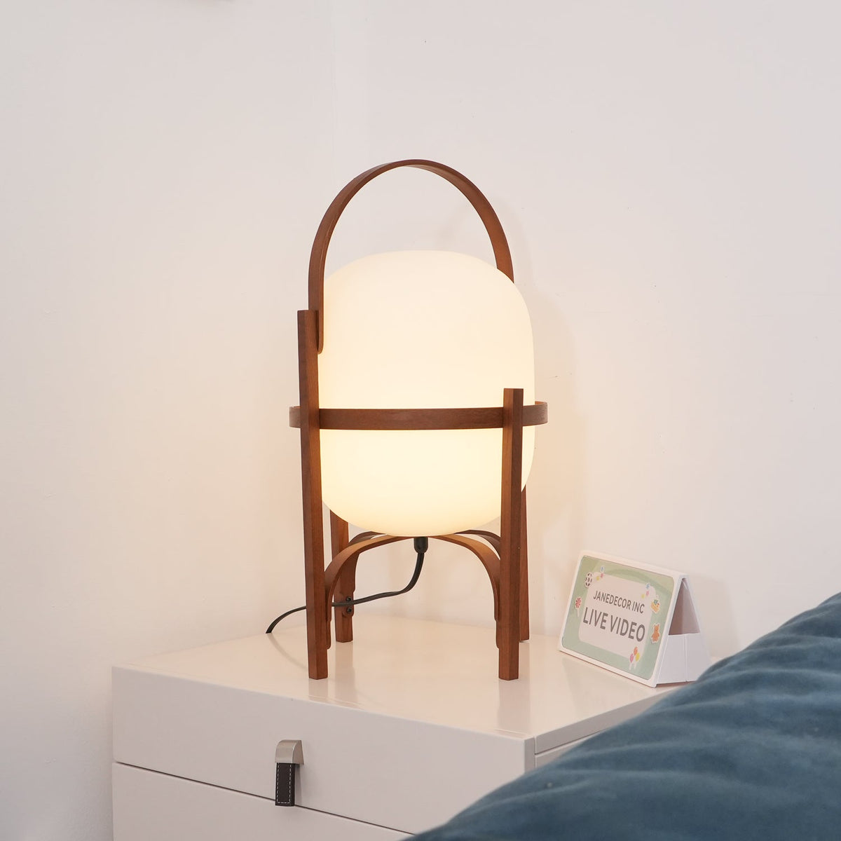 Lethra lámpara de mesa de madera y vidrio