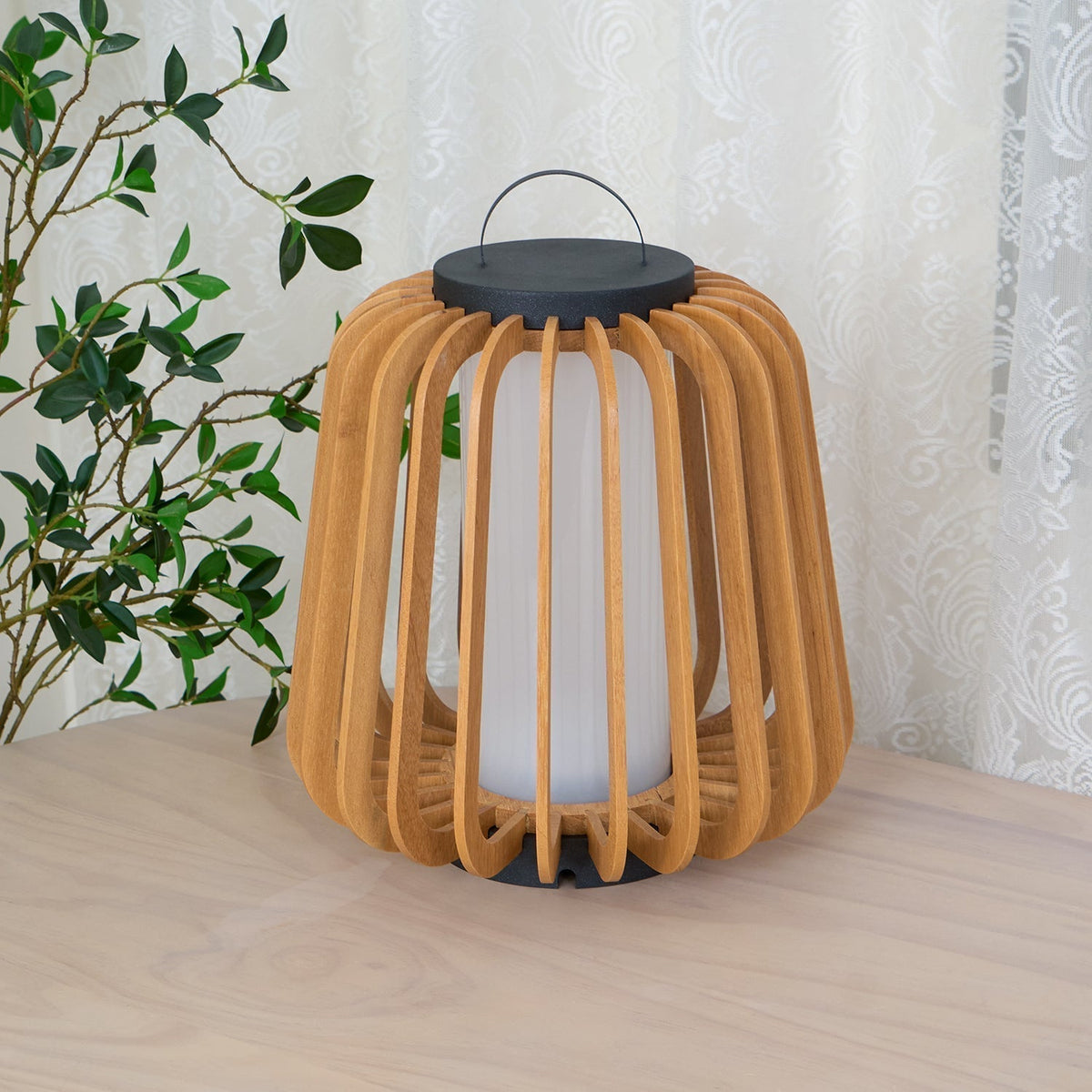 Slat luminaria exterior de mesa