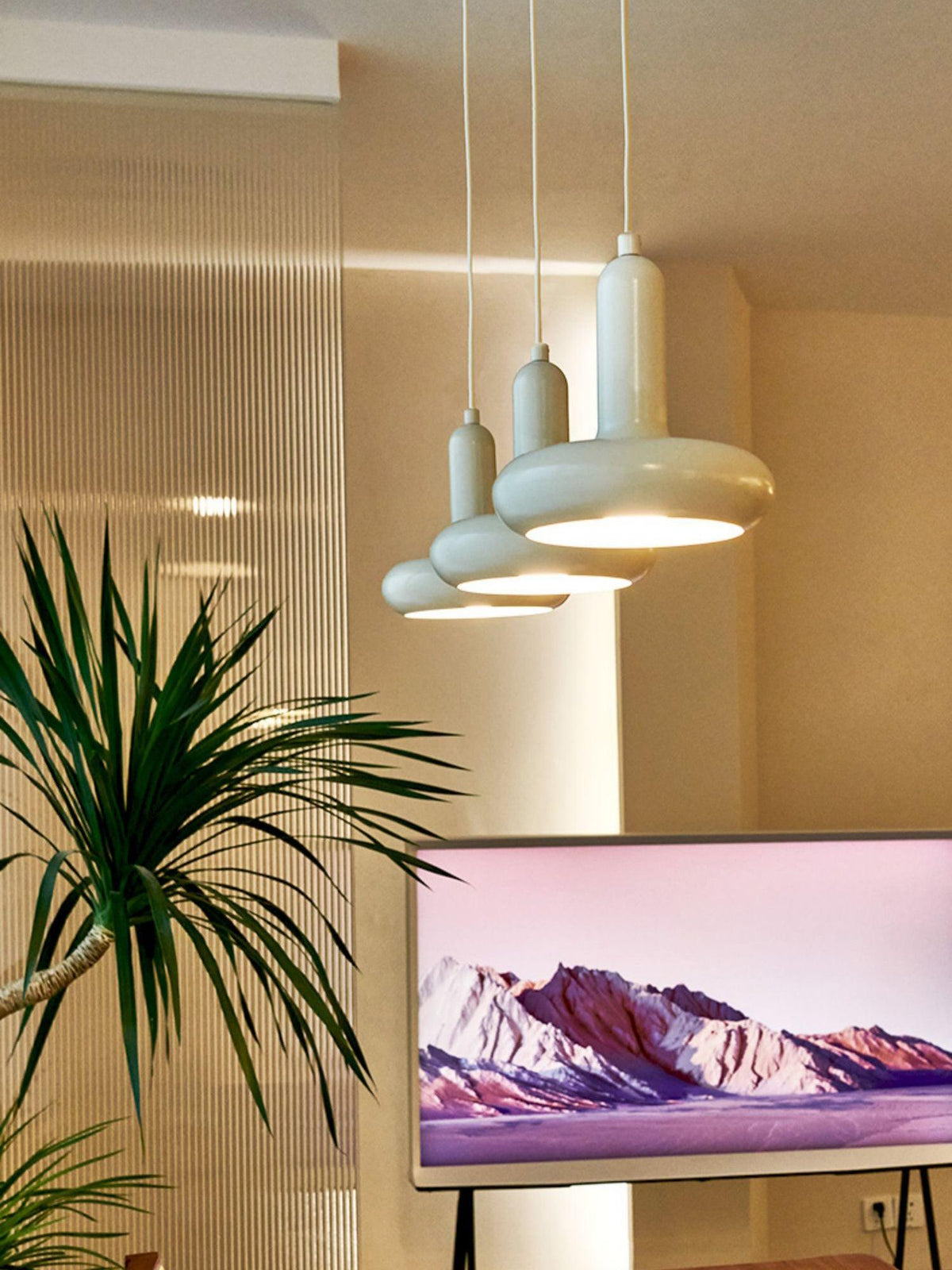 Lunaren lámpara colgante Cozy de estilo clásico Cream