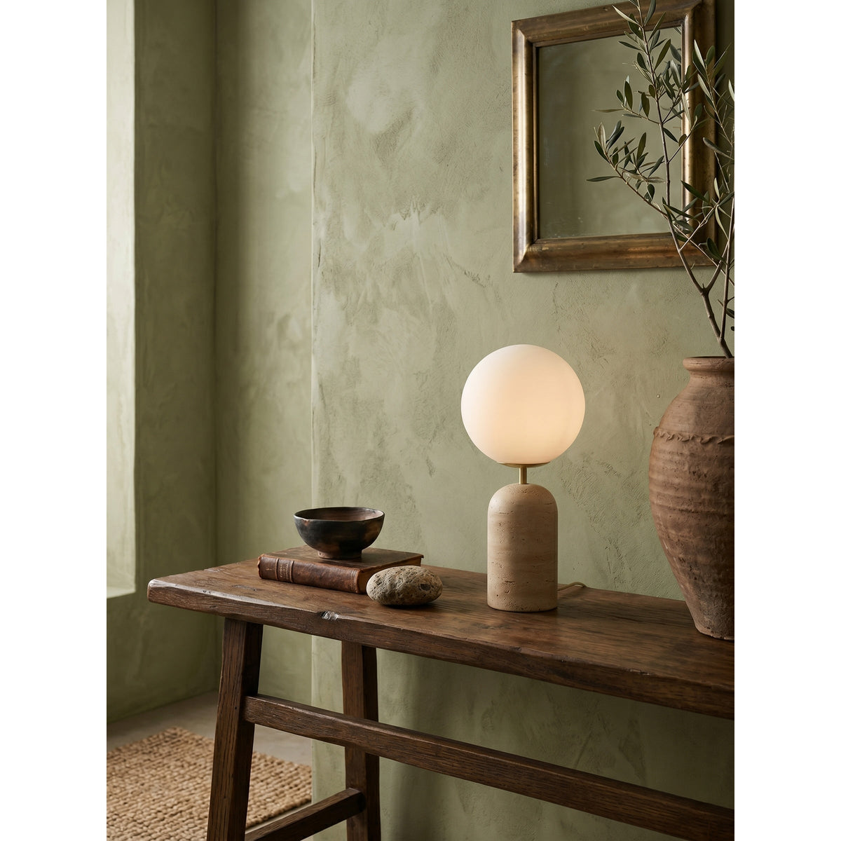 Nuvor travertino lámpara de mesa