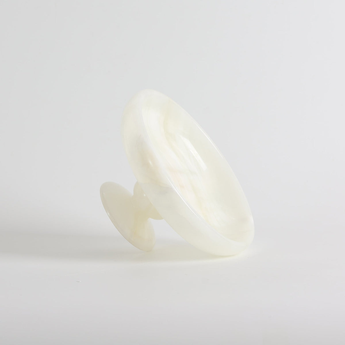 Henswick Cuenco de ónix blanco con pedestal