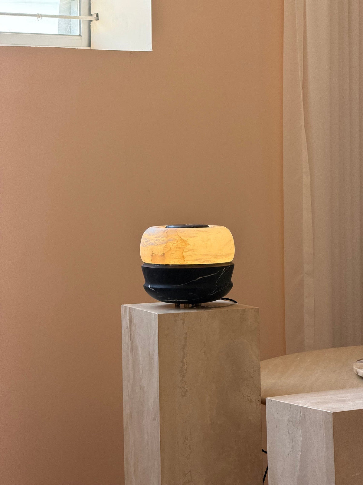 Soriviella lámpara de mesa